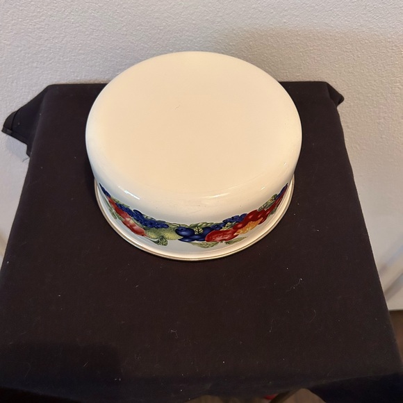 7.25” vintage like new Mayfair bowl. Vitroceramics. - Picture 2 of 7